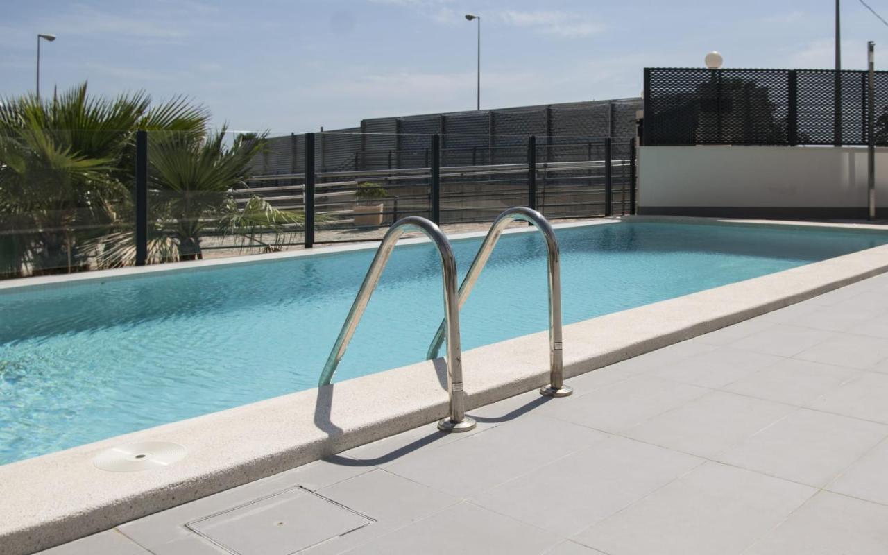 شقة Modern Sea Front Jacuzzi Blue Sky لقنت المظهر الخارجي الصورة